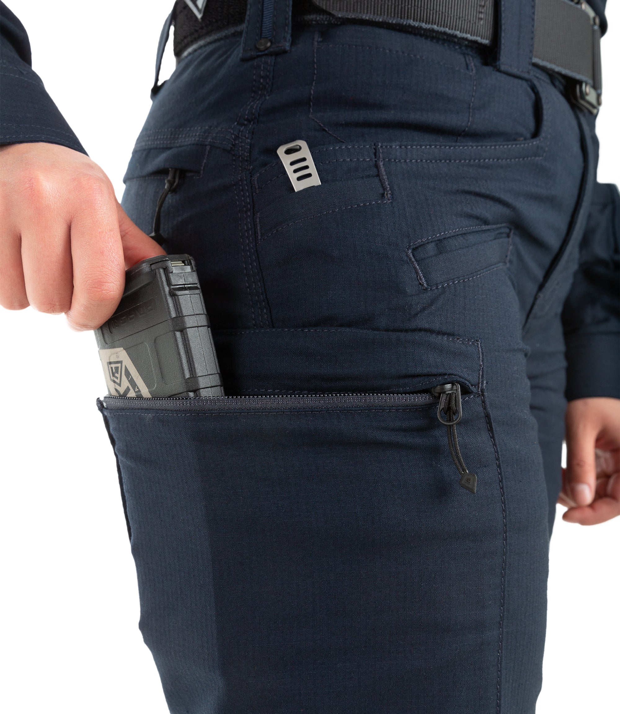 Side Pocket of Women's Defender Pant in Midnight Navy |color_midnight navy