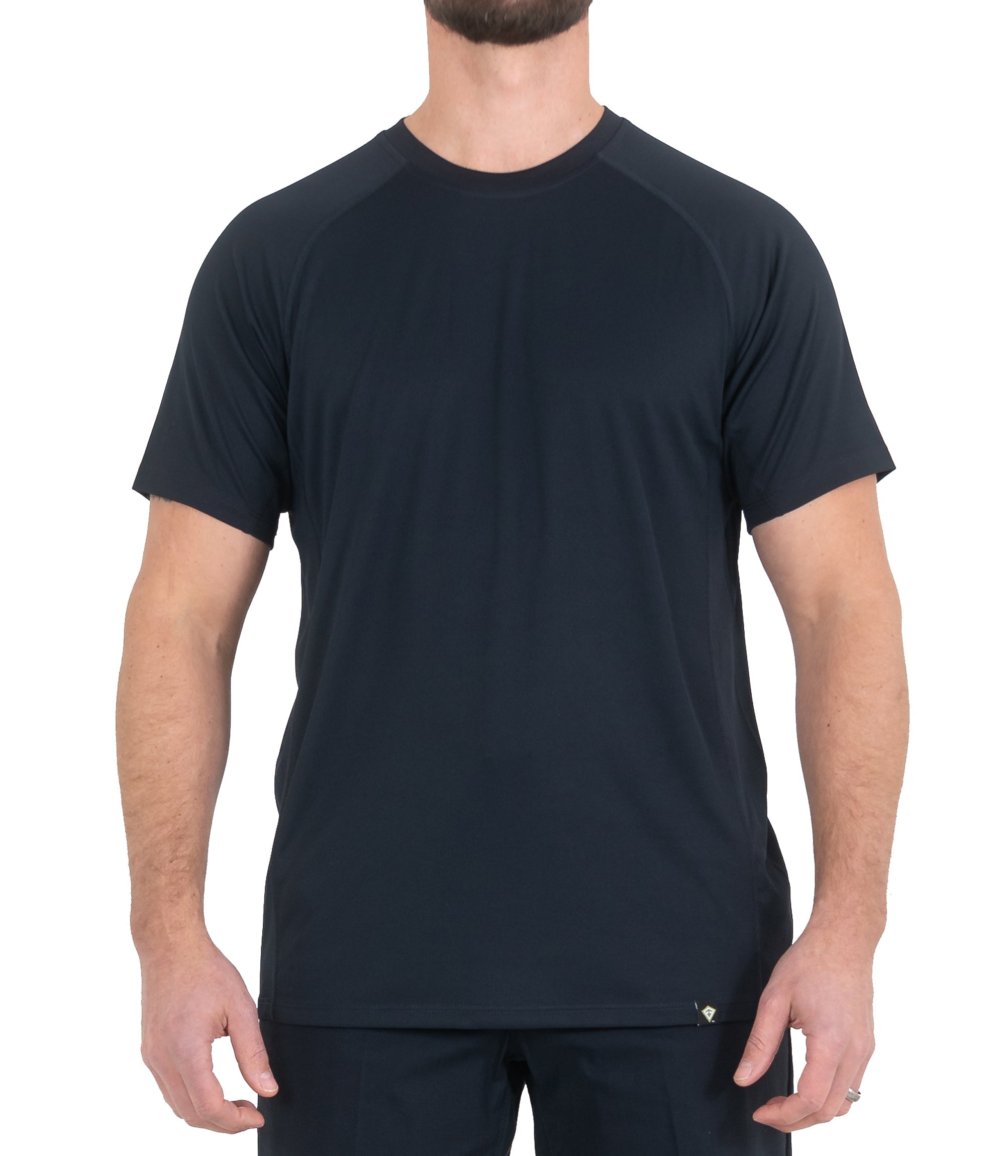 Untucked Front of Mens Performance Short Sleeve T-Shirt in Midnight Navy |color_midnight navy