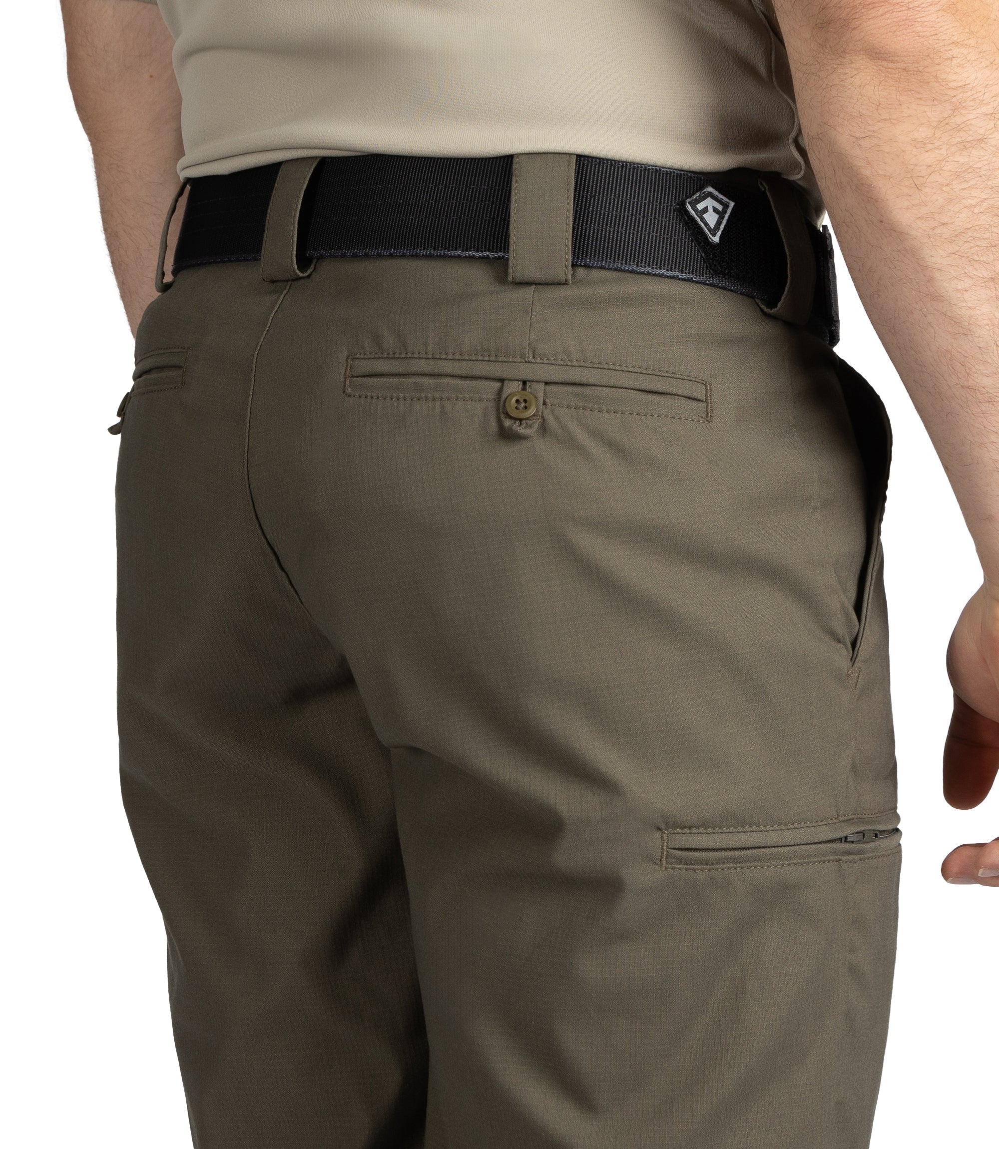 Back Pocket Closeup of Men's V2 PRO DUTY 6 Pocket Pant in Ranger Green |color_ranger green