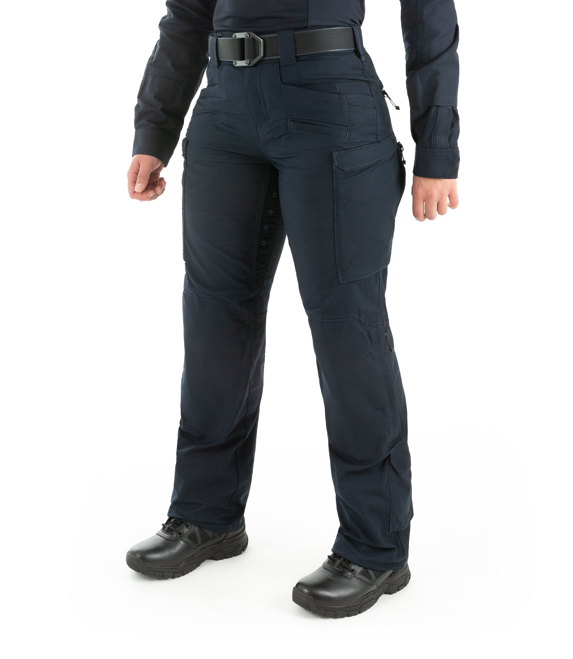 Side of Women's Defender Pant in Midnight Navy |color_midnight navy